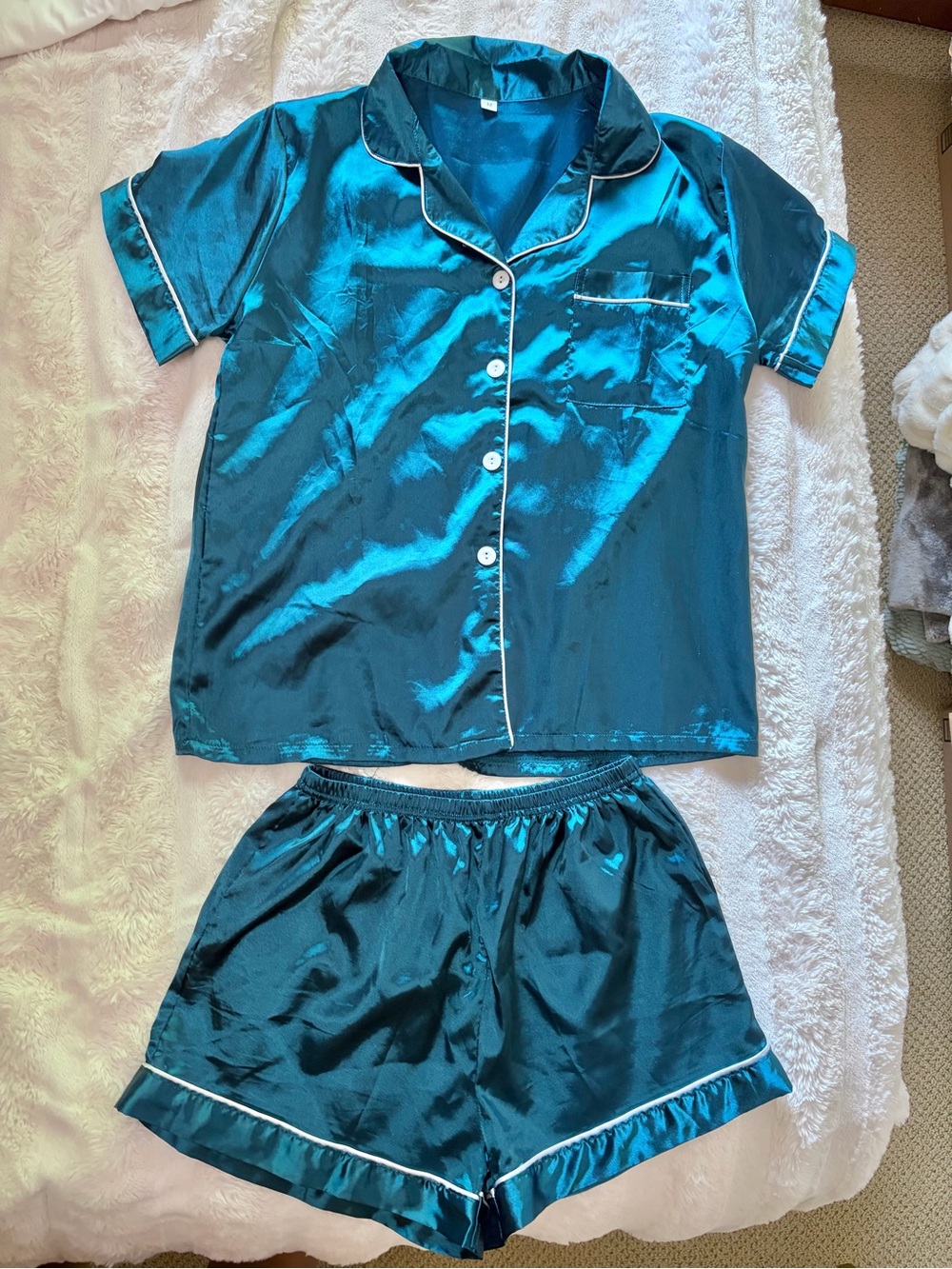 Bundle Pajama Silk Set - Picture 2 of 6